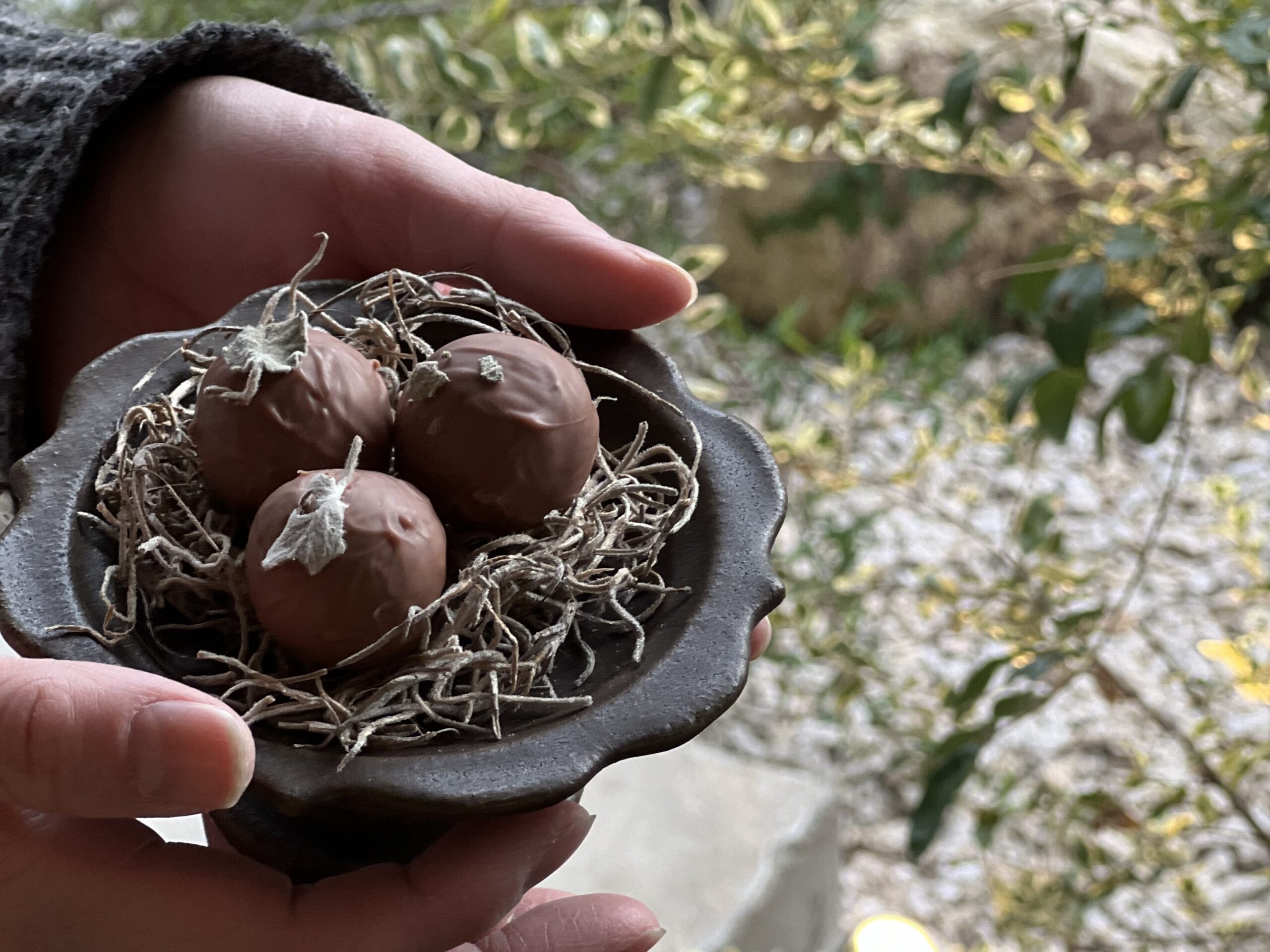 アビイ – Abbey Belgian Truffles | Église【お菓子と生命の水】